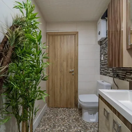 Aqualux With Garage Daire Belgrad