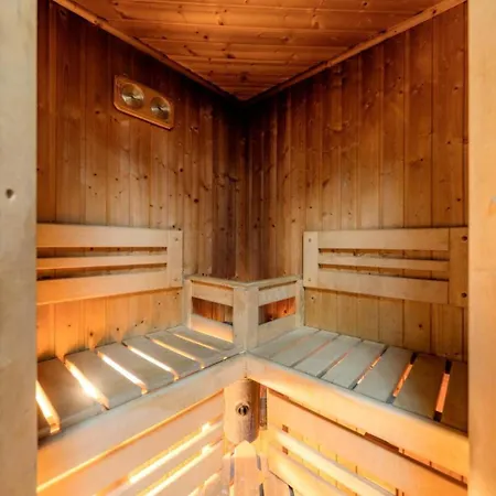 Aqualux With Garage アパート ベオグラード